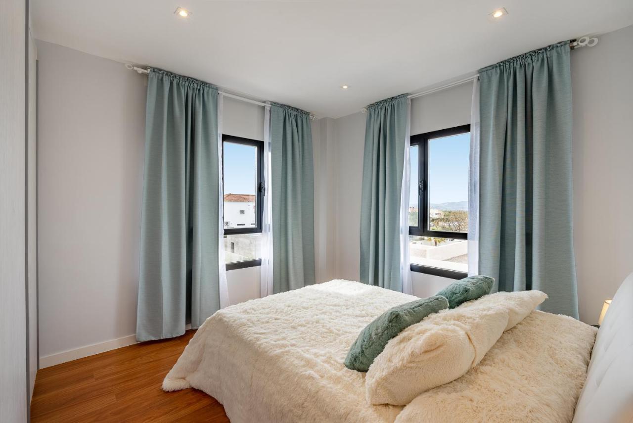 Villa Valeria Las Gabias ภายนอก รูปภาพ