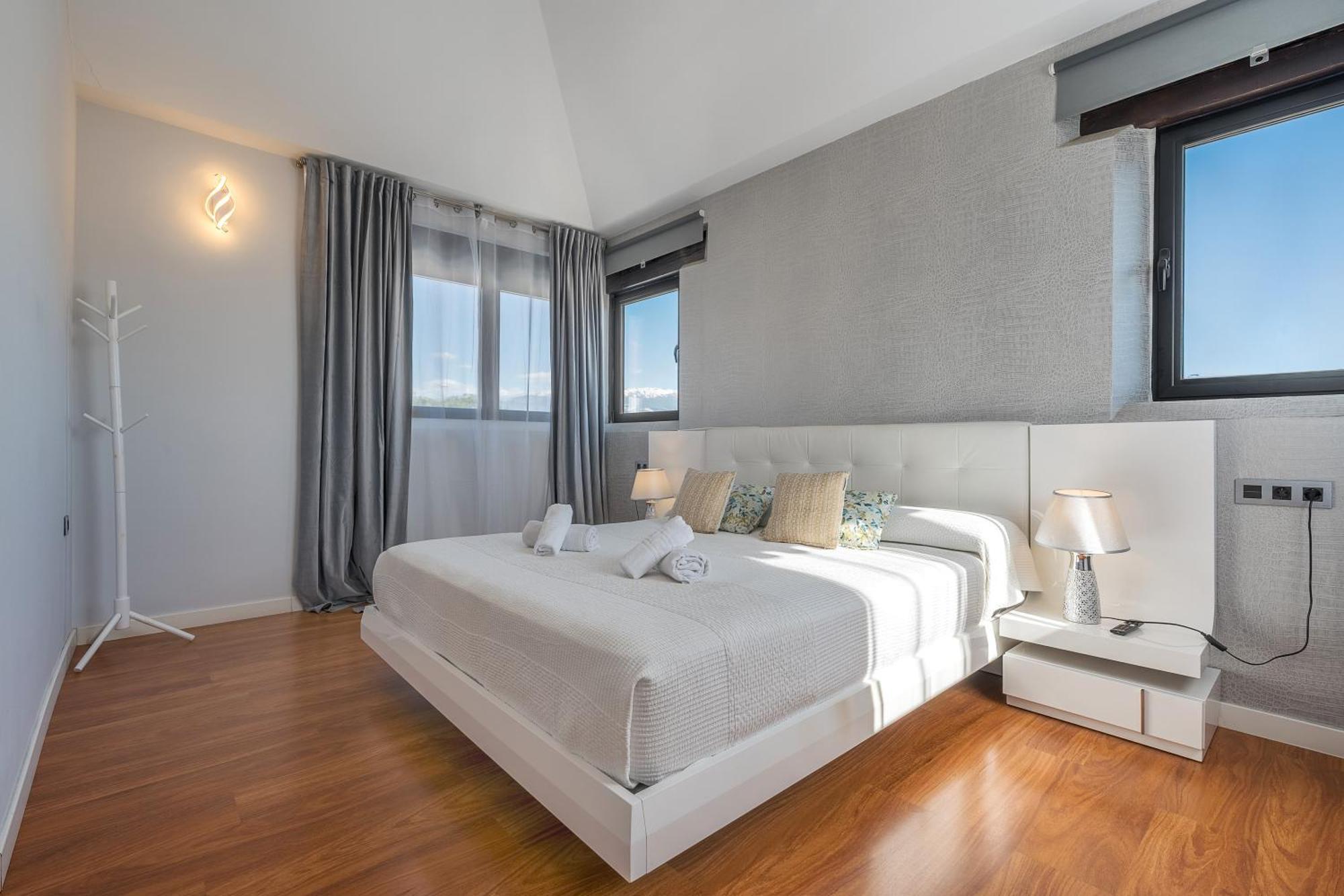 Villa Valeria Las Gabias ภายนอก รูปภาพ